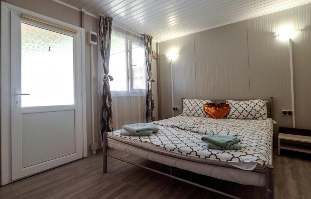 Casa Irimia Apartment Sulina Ngoại thất bức ảnh
